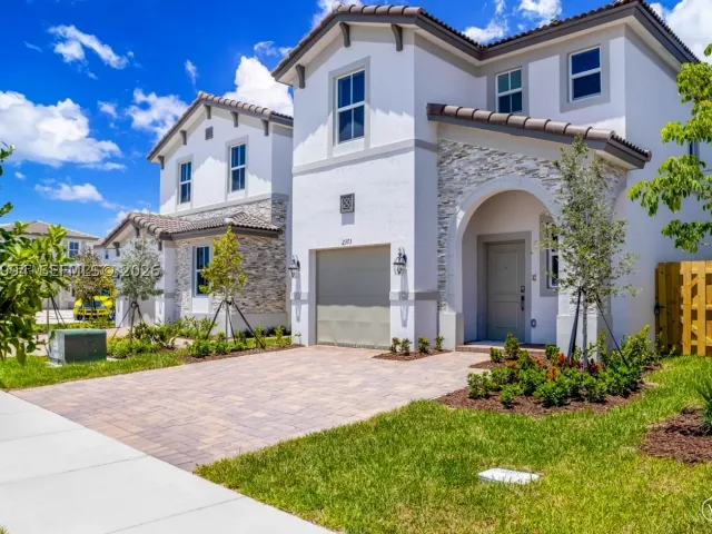 3-bedroom home for sale in Miami - 2373 NW 130th St - MondialRealty