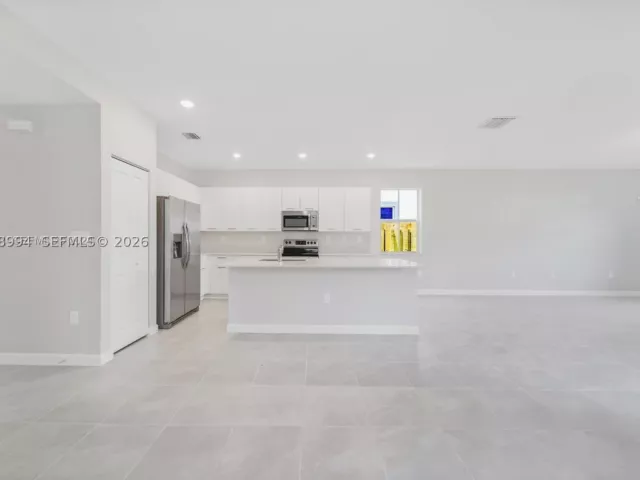 3-bedroom home for sale in Miami - 2373 NW 130th St - MondialRealty