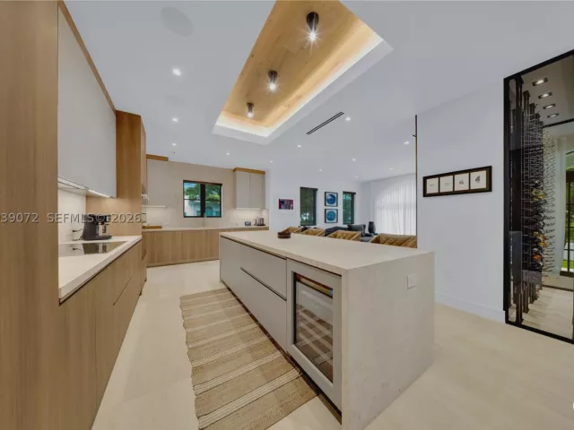 5-bedroom home for sale in Coral Gables - 5111 Alhambra Cir - MondialRealty