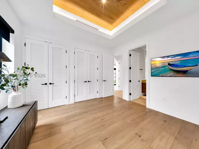 5-bedroom home for sale in Coral Gables - 5111 Alhambra Cir - MondialRealty