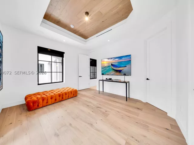 5-bedroom home for sale in Coral Gables - 5111 Alhambra Cir - MondialRealty