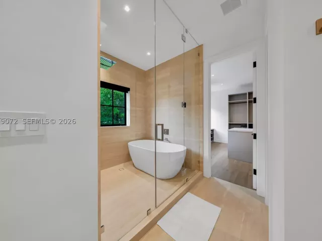 5-bedroom home for sale in Coral Gables - 5111 Alhambra Cir - MondialRealty