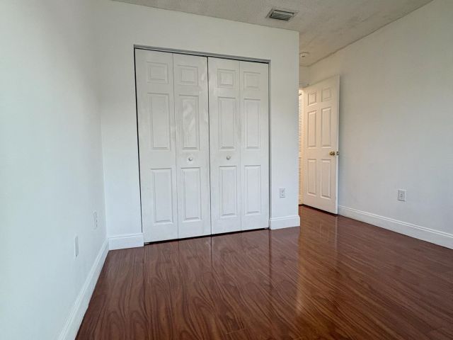 3-bedroom home for rent in Miami - 14776 SW 138th Terrace - MondialRealty