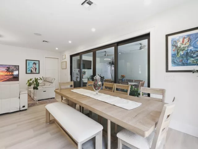 4-bedroom home for sale in West Palm Beach - 740 Winters Street - MondialRealty