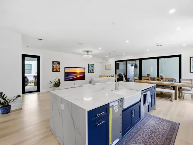 4-bedroom home for sale in West Palm Beach - 740 Winters Street - MondialRealty