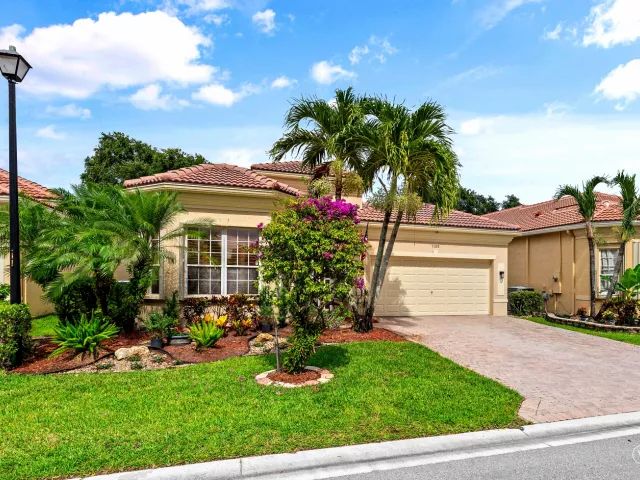 2-bedroom home for sale in Delray Beach - 7188 Demedici Circle - MondialRealty