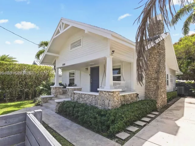 3-bedroom home for rent in Miami - 2434 SW 15th St 2434 - MondialRealty