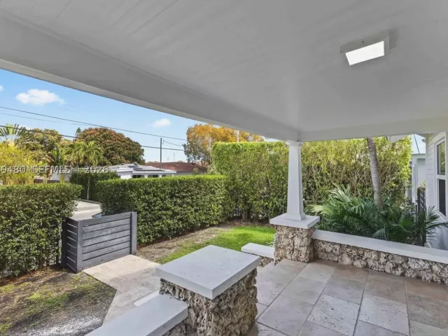 3-bedroom home for rent in Miami - 2434 SW 15th St 2434 - MondialRealty