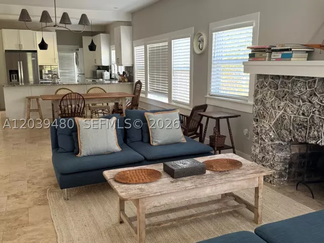 3-bedroom home for rent in Miami - 2434 SW 15th St 2434 - MondialRealty