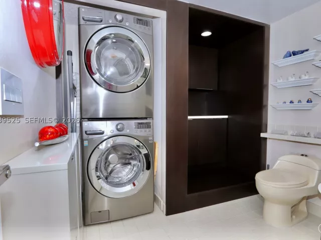 1-bedroom condo for rent in Aventura - 1000 Island Blvd 2005 - MondialRealty