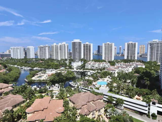 1-bedroom condo for rent in Aventura - 1000 Island Blvd 2005 - MondialRealty