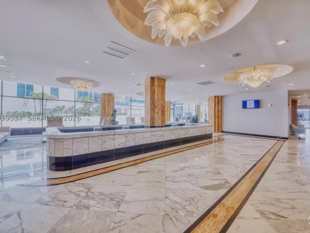 2-bedroom condo for rent in Hollywood - 2751 S Ocean Dr 1406S - MondialRealty