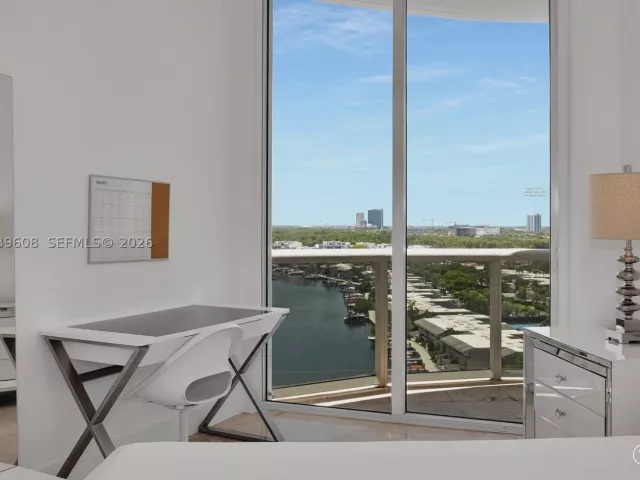 2-bedroom condo for rent in Sunny Isles Beach - 16001 collins ave 1005 - MondialRealty