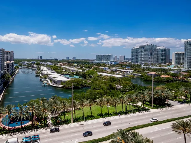 2-bedroom condo for rent in Sunny Isles Beach - 16001 collins ave 1005 - MondialRealty
