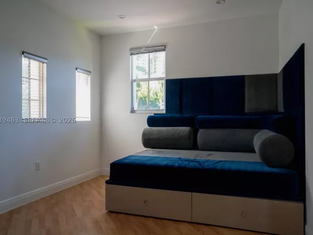 4-bedroom home for rent in Aventura - 21025 NE 38th 81 - MondialRealty