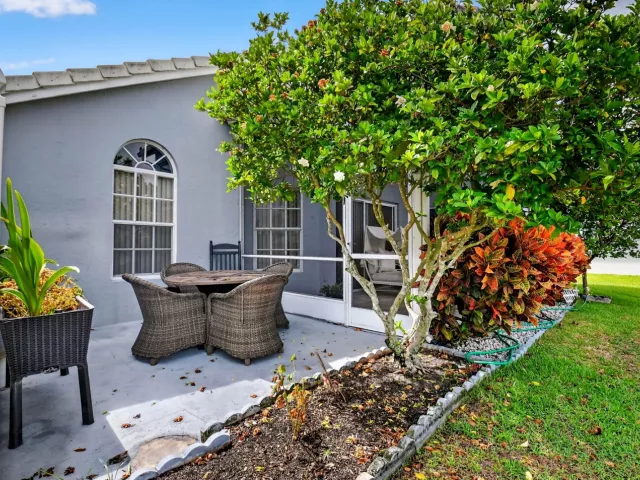 3-bedroom home for sale in Delray Beach - 7777 Stirling Bridge Boulevard S - MondialRealty