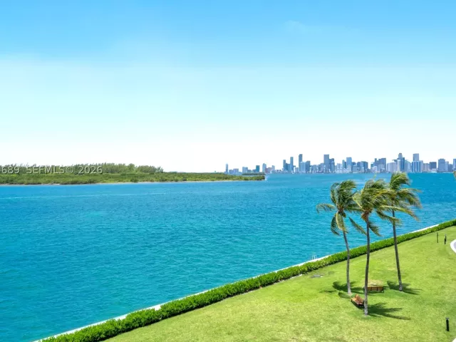 3-bedroom condo for rent in Miami Beach - 2244 Fisher Island Dr 3404 - MondialRealty