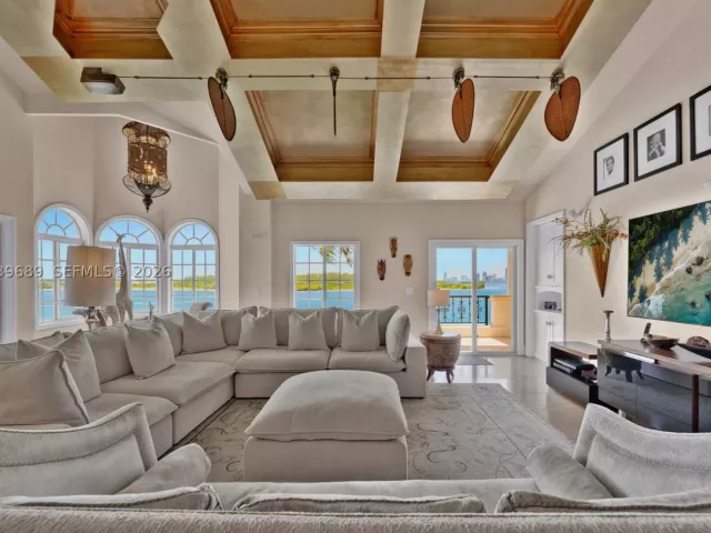 3-bedroom condo for rent in Miami Beach - 2244 Fisher Island Dr 3404 - MondialRealty