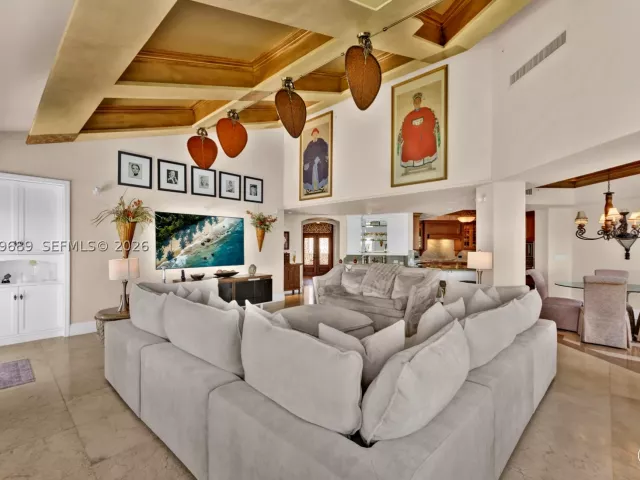 3-bedroom condo for rent in Miami Beach - 2244 Fisher Island Dr 3404 - MondialRealty