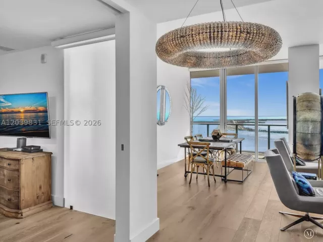 2-bedroom condo for rent in Miami - 1300 E Brickell Bay Dr 4202 - MondialRealty