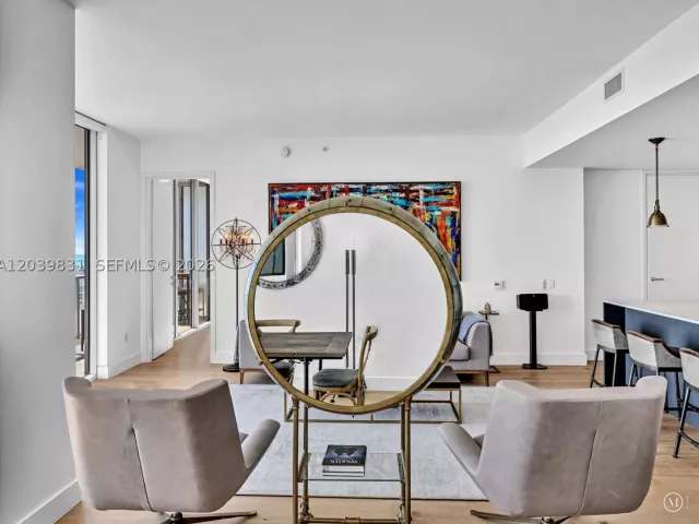 2-bedroom condo for rent in Miami - 1300 E Brickell Bay Dr 4202 - MondialRealty