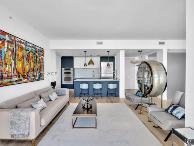 2-bedroom condo for rent in Miami - 1300 E Brickell Bay Dr 4202 - MondialRealty