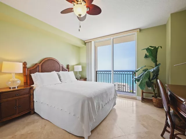 2-bedroom condo for sale in Fort Lauderdale - 2011 N Ocean Boulevard 1606 - MondialRealty