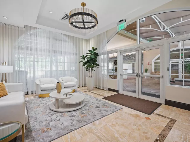 2-bedroom condo for sale in Fort Lauderdale - 2011 N Ocean Boulevard 1606 - MondialRealty