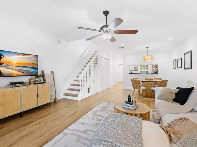 2-bedroom home for sale in Delray Beach - 809 Kokomo Key Lane - MondialRealty