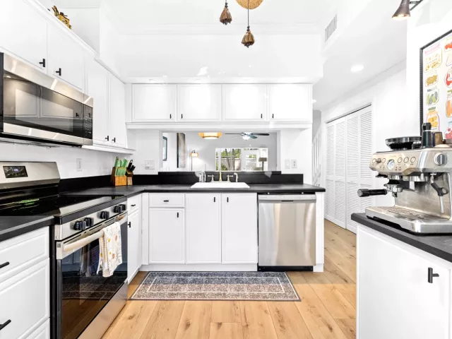 2-bedroom home for sale in Delray Beach - 809 Kokomo Key Lane - MondialRealty