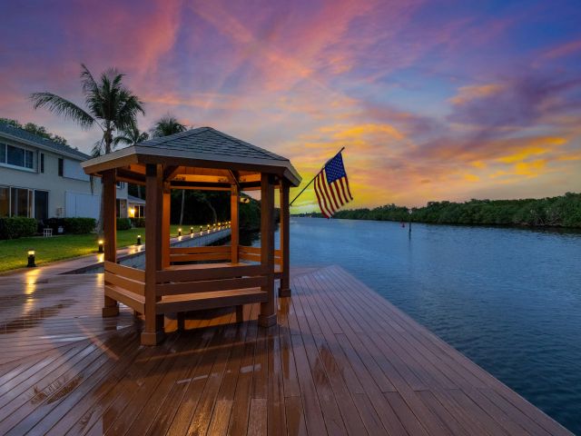 2-bedroom home for sale in Delray Beach - 809 Kokomo Key Lane - MondialRealty