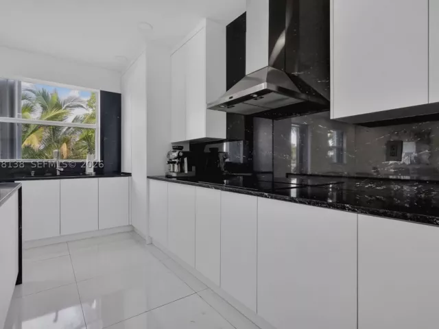 3-bedroom home for rent in Doral - 4422 NW 112th Ct - MondialRealty