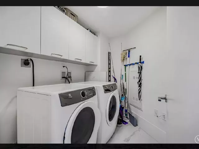 3-bedroom condo for sale in Sunny Isles Beach - 330 Sunny Isles Boulevard 5-2308 - MondialRealty