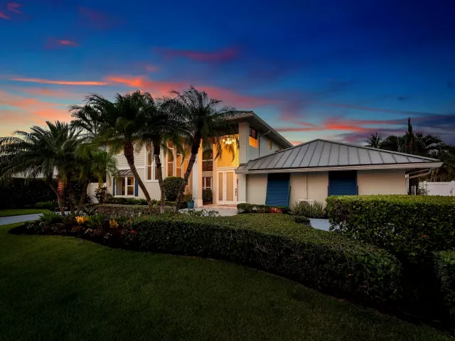 5-bedroom home for sale in Boca Raton - 6500 NE 7th Avenue - MondialRealty