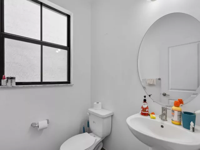 4-bedroom home for rent in Riviera Beach - 4009 Sequoia Place - MondialRealty