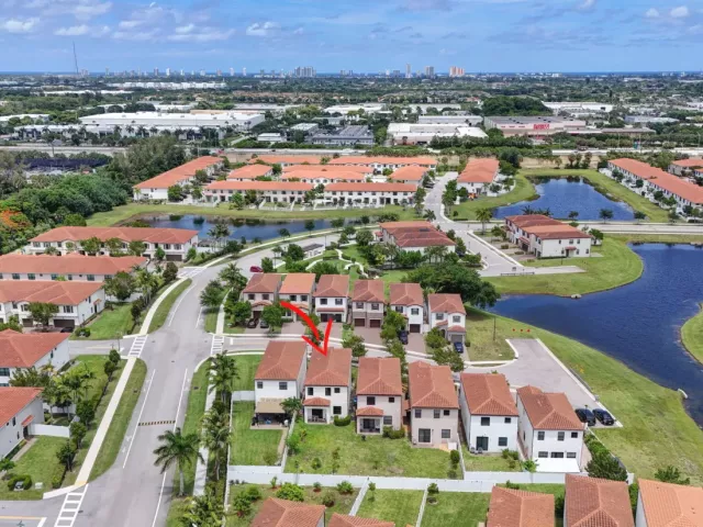 4-bedroom home for rent in Riviera Beach - 4009 Sequoia Place - MondialRealty