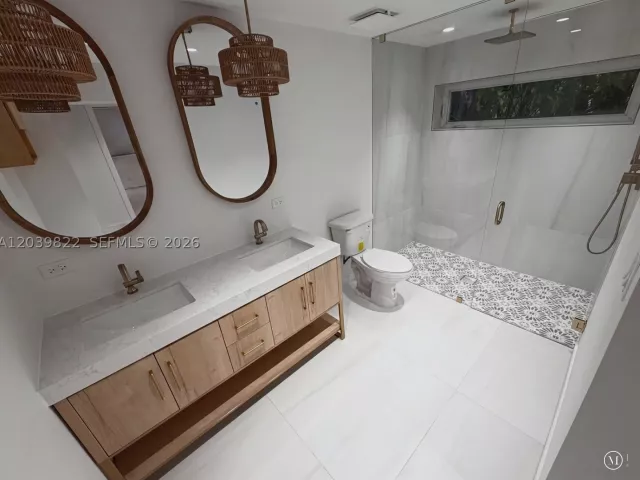 2-bedroom home for rent in Miami - 4712 SW 64th Ct - MondialRealty
