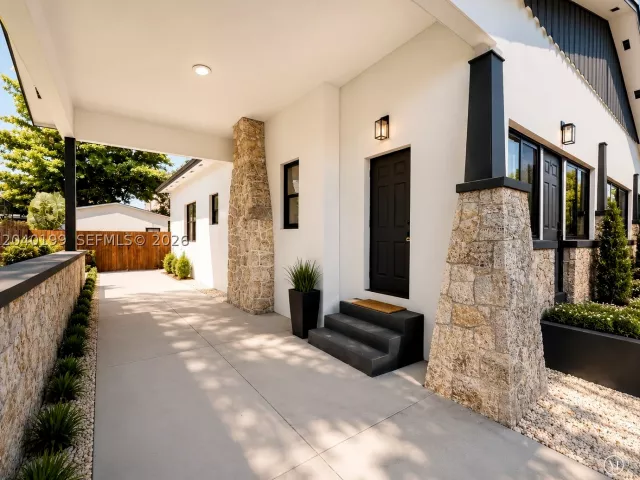 4-bedroom home for rent in Miami - 4605 N Miami Ave sn - MondialRealty