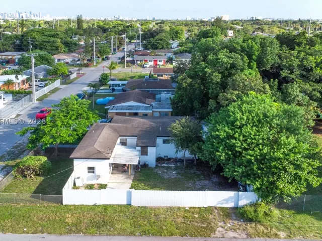 4-bedroom home for sale in Miami - 7190 NW 21st Ave - MondialRealty