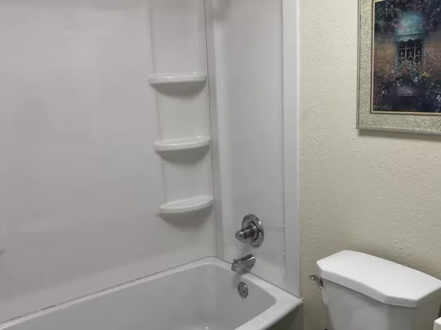 3-bedroom home for sale in Pembroke Pines - 8511 NW 8th Street - MondialRealty