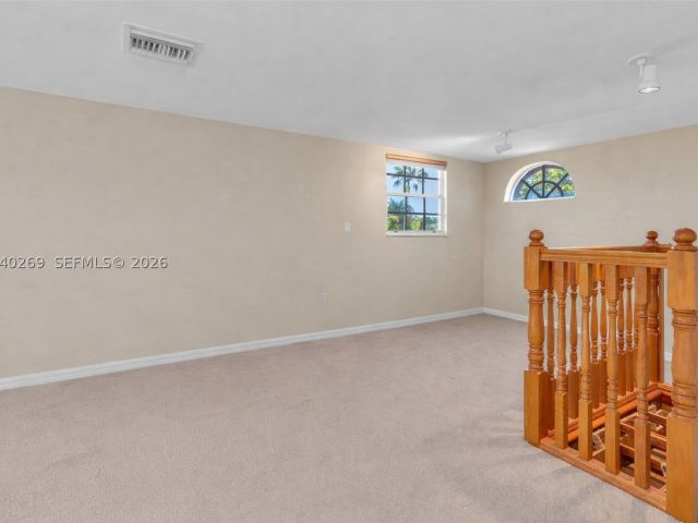 6-bedroom home for sale in Miami Beach - 5309 Alton Rd - MondialRealty