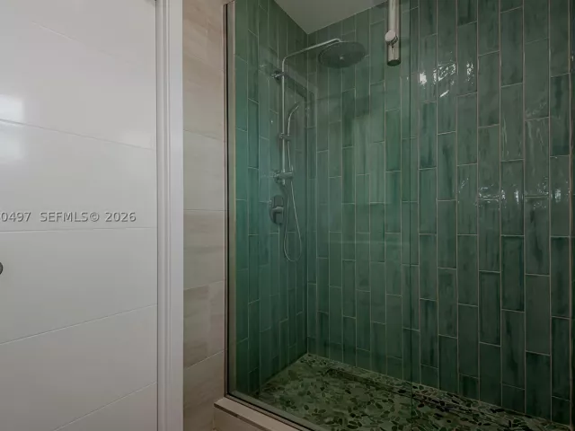 3-bedroom home for sale in Hollywood - 3900 N 43rd Ave - MondialRealty