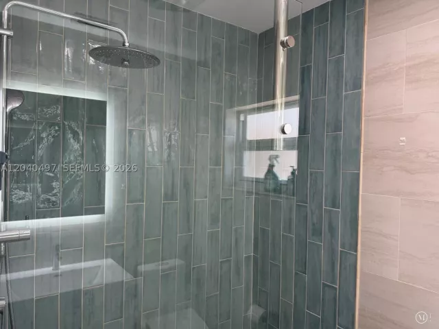 3-bedroom home for sale in Hollywood - 3900 N 43rd Ave - MondialRealty