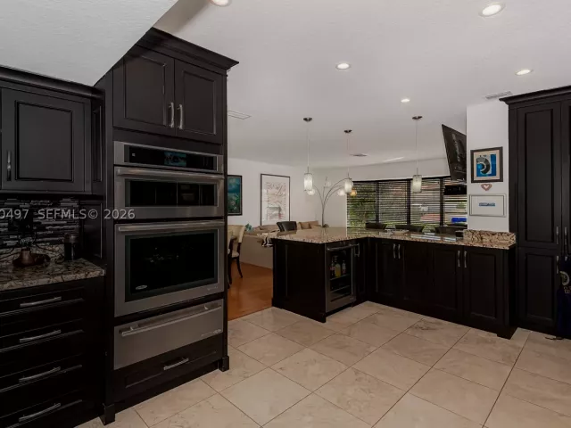 3-bedroom home for sale in Hollywood - 3900 N 43rd Ave - MondialRealty