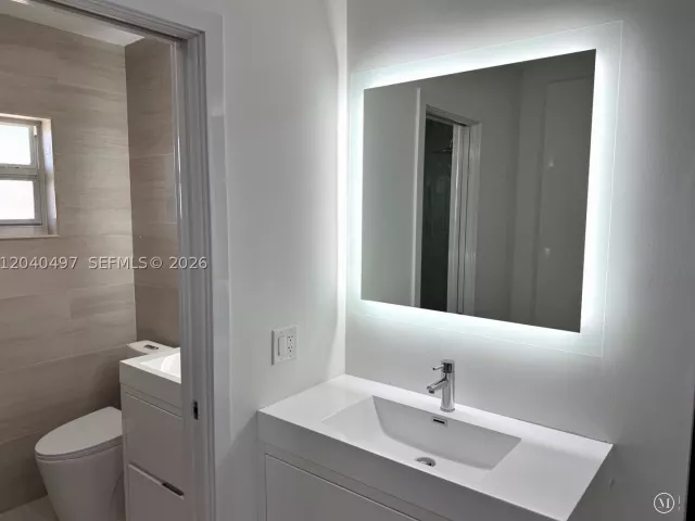 3-bedroom home for sale in Hollywood - 3900 N 43rd Ave - MondialRealty