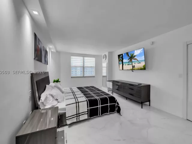 2-bedroom condo for rent in Hallandale Beach - 1965 S Ocean Dr 14F(availabale now) - MondialRealty