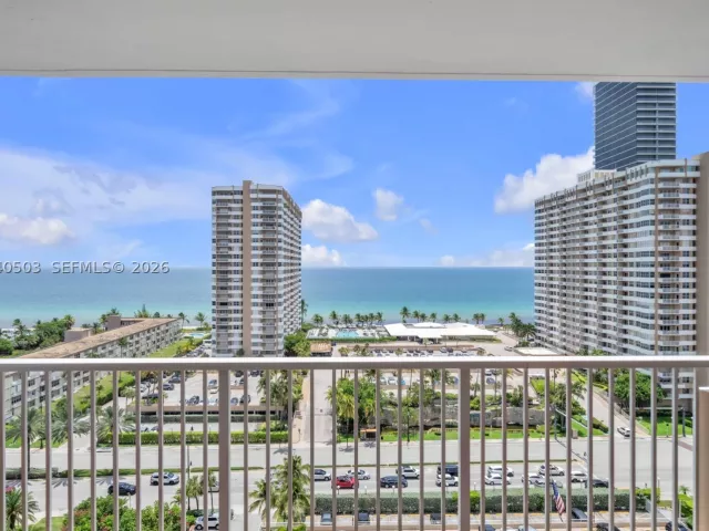 2-bedroom condo for rent in Hallandale Beach - 1965 S Ocean Dr 14F(availabale now) - MondialRealty