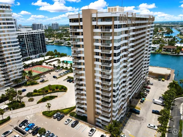 2-bedroom condo for rent in Hallandale Beach - 1965 S Ocean Dr 14F(availabale now) - MondialRealty