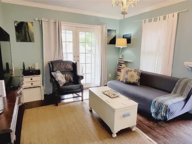 2-bedroom home for sale in Fort Lauderdale - 100 NE 5th St - MondialRealty