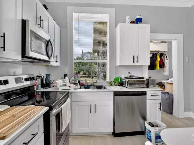 3-bedroom home for sale in Hollywood - 2465 Taylor Street - MondialRealty
